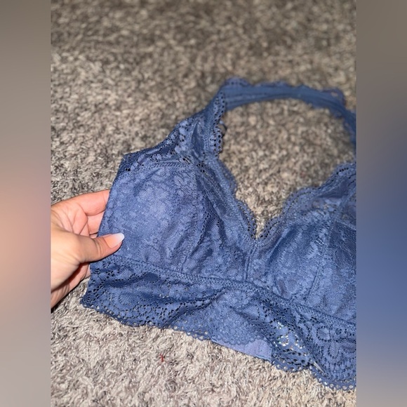 Women’s Aerie Blue Lace Halter Floral Top Bralette Size Small - Picture 2 of 9